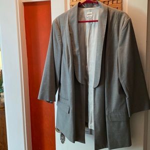 Chicos size 3 dress jacket with three quarters sleeves